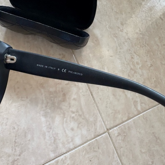 CHANEL sunglasses - Picture 4 of 8